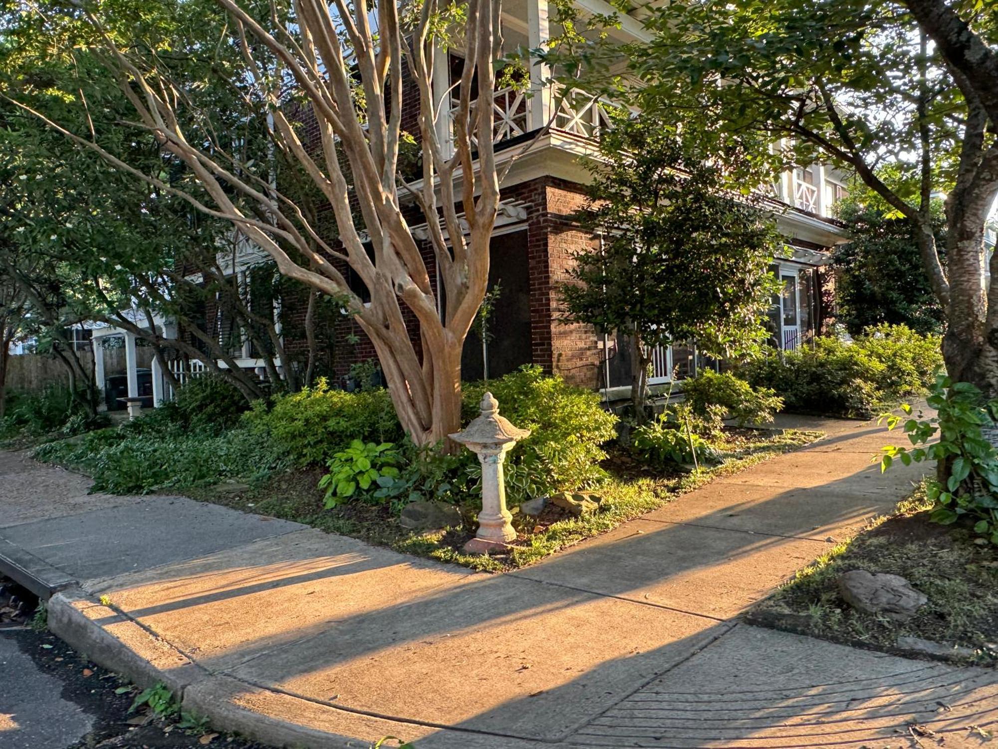 Southern Elegance In Heart Of Memphis Eksteriør billede